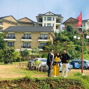 Meet your Posher, Aammi